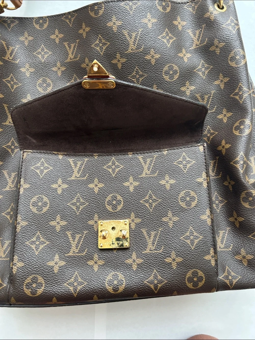 Louis Vuitton Metis Hobo